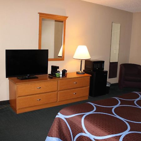 Super 8 By Wyndham East Stroudsburg - Poconos Hotel Exterior foto